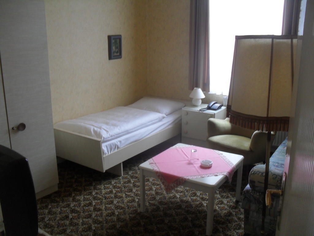 Dreibettzimmer