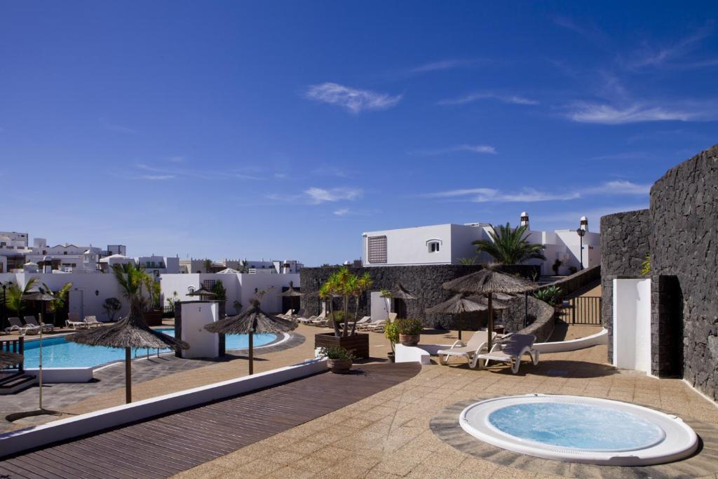 Two-Bedroom Apartment with Sea View