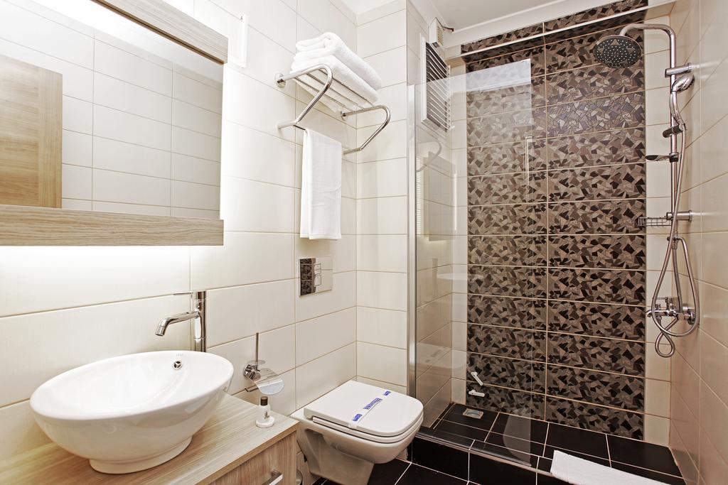 Deluxe Family Suite,249921593:JPEG