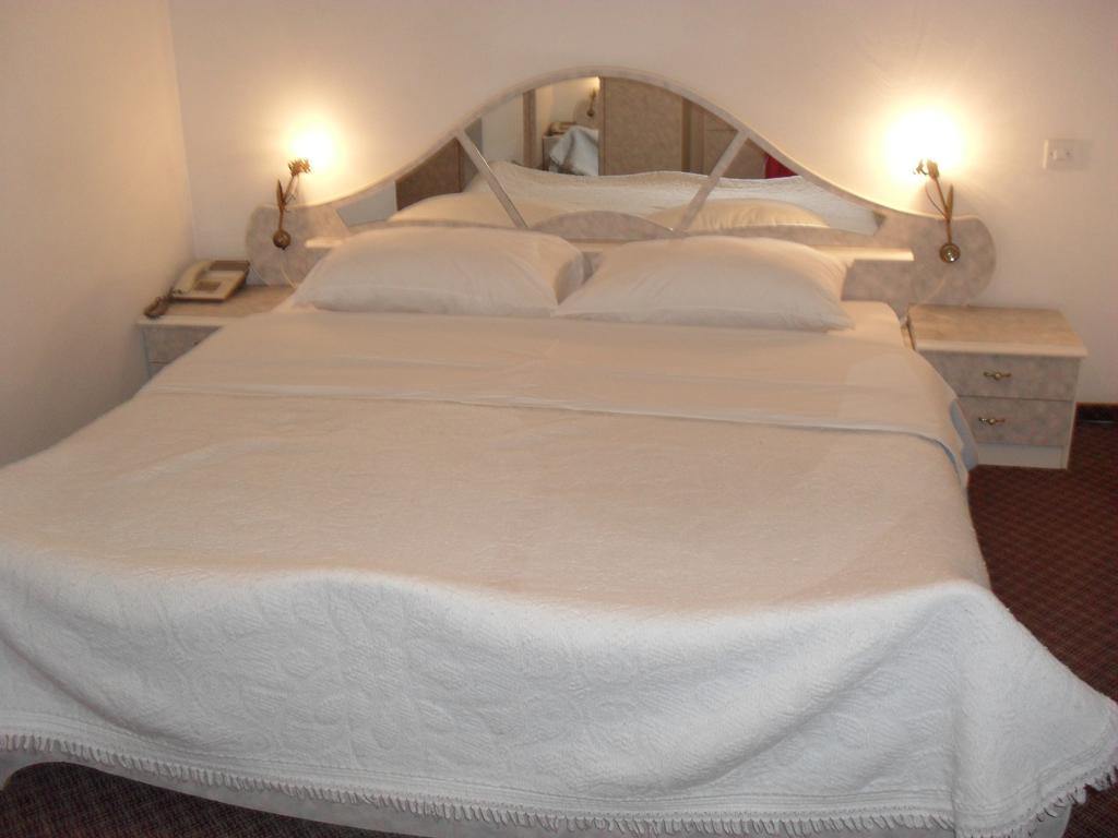 Double Room with Balcony and Sea View