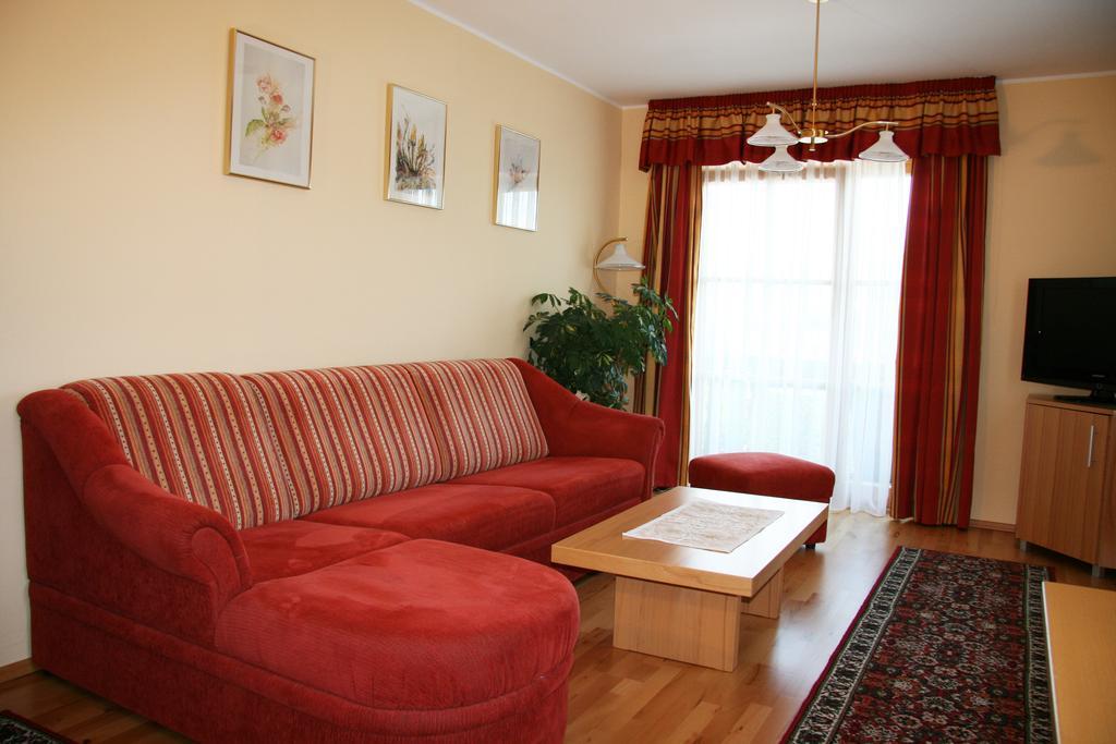 Comfort Apartment mit 1 Schlafzimmer, Balkon und Seeblick