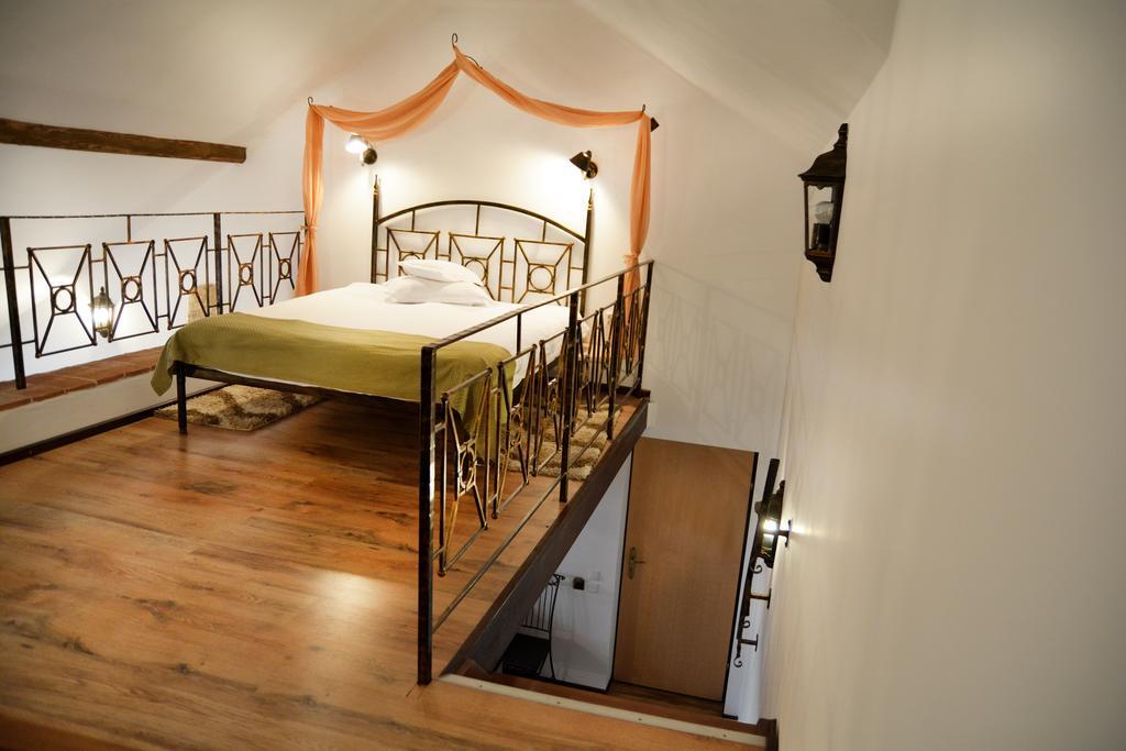Family Room - Split Level