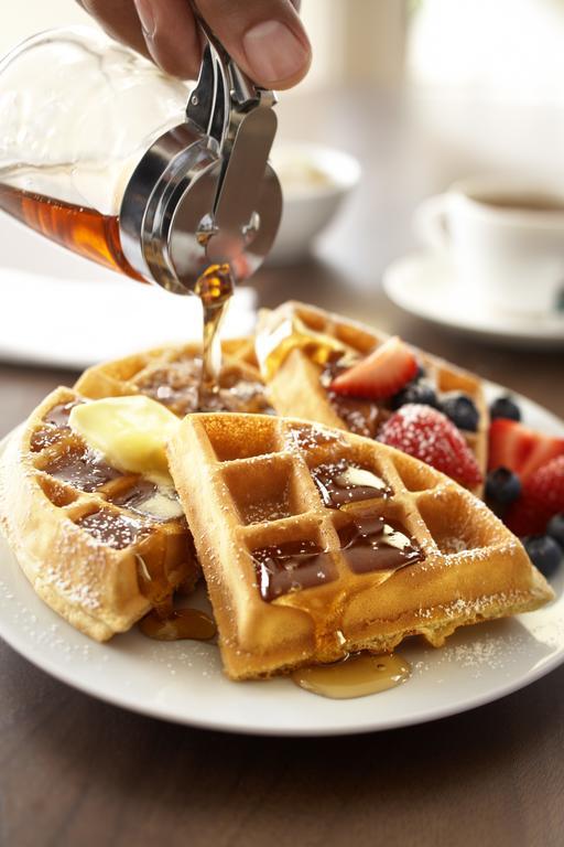 Queen Room with Two Queen Beds with Roll In Shower - Disability Access/Non-Smoking