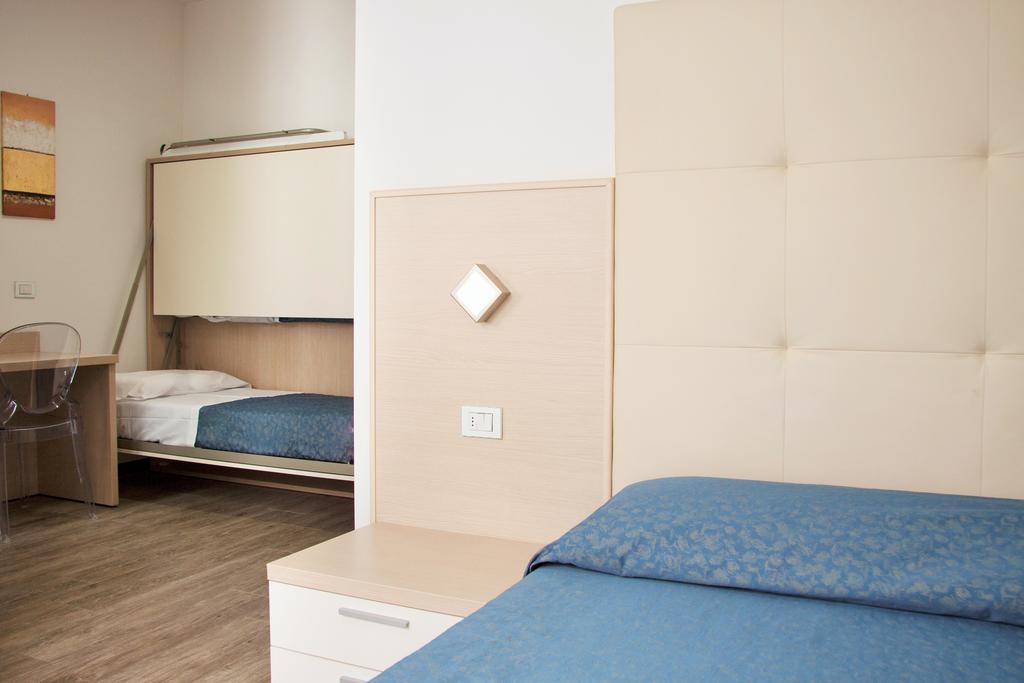 Chambre Double Mansardée - 3ème Étage sans Ascenseur