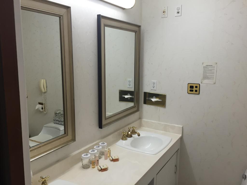 Studio Suite Kitchen