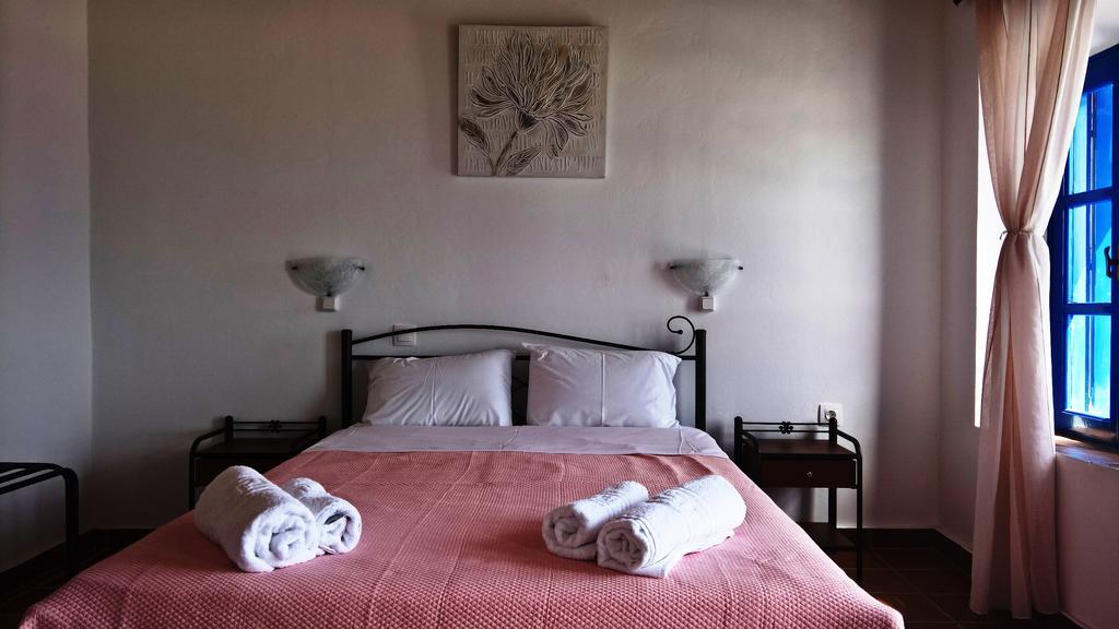 Double Room with Balcony and Sea View