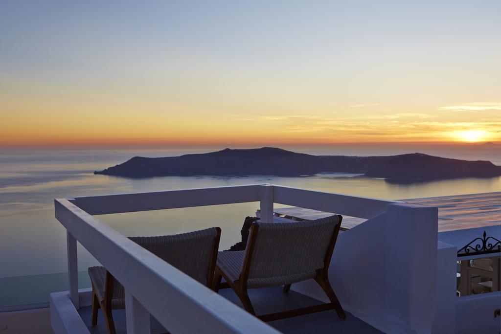 Cave House with Sun Terrace and Caldera View