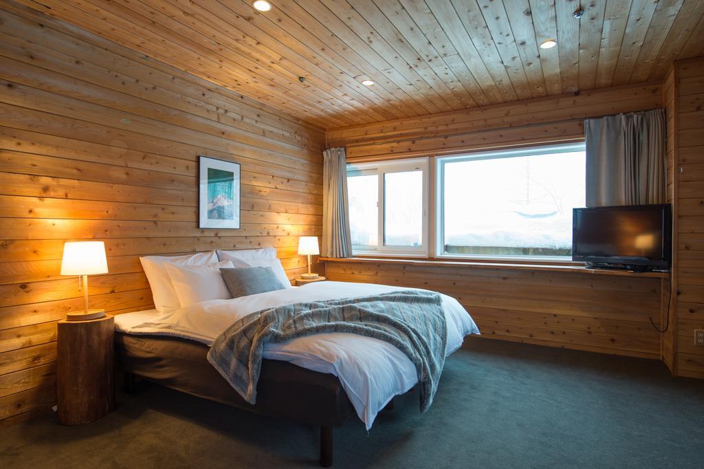 Family Room (6 Adults) with Private Bathroom