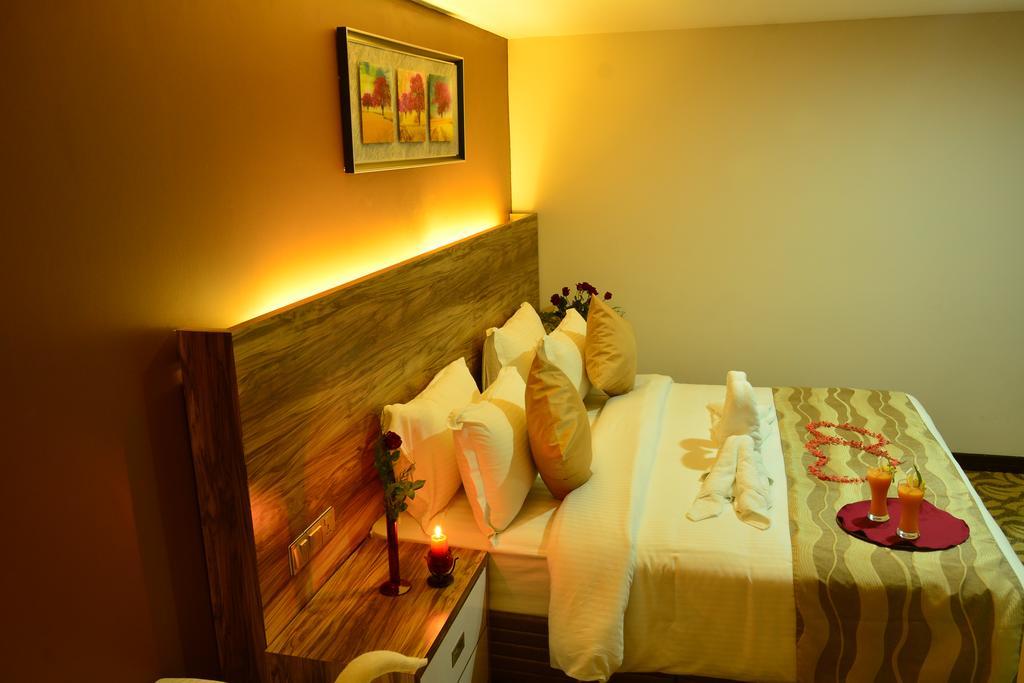 Deluxe Double or Twin Room Deluxe Single Room Non-Sea View