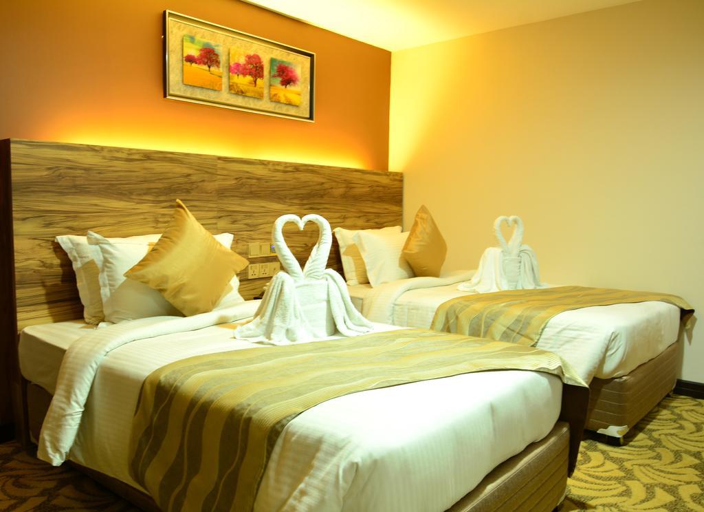 Deluxe Double or Twin Room Deluxe Single Room Non-Sea View