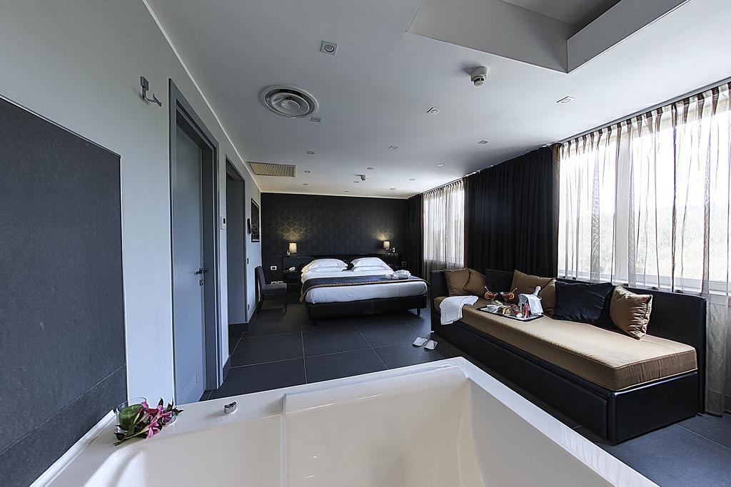 Chambre Lit King-Size Deluxe avec Canapé-Lit