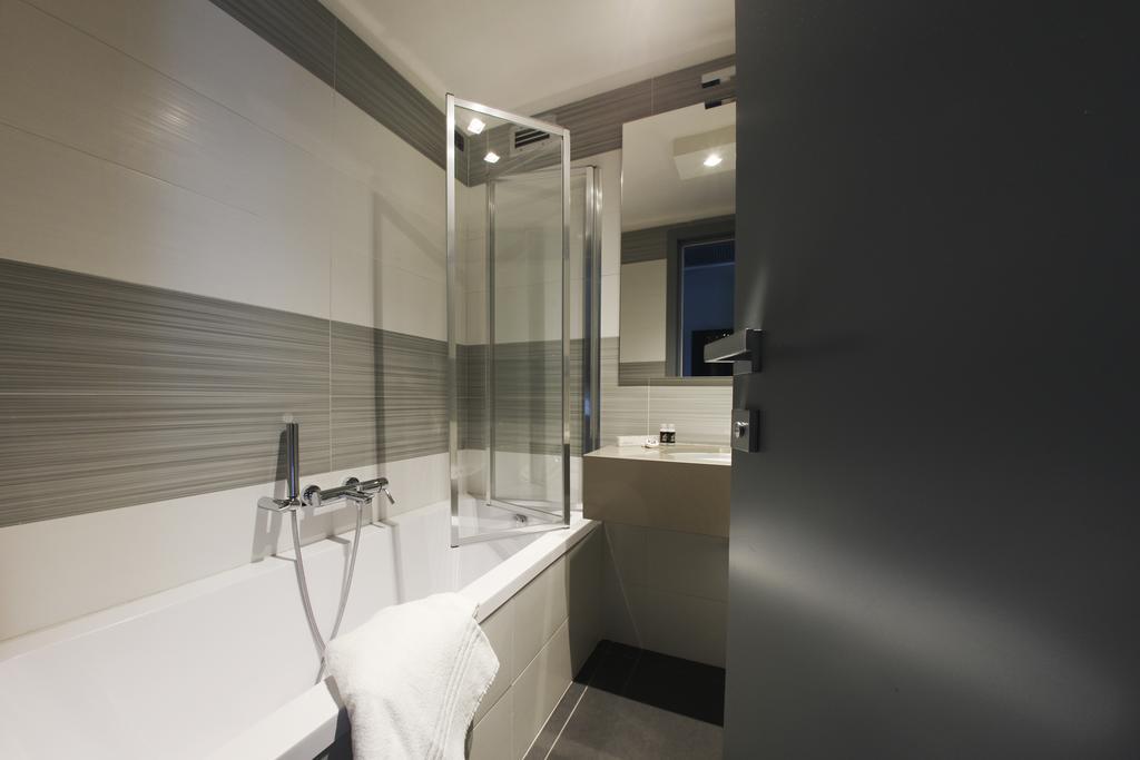 Chambre Lit Queen-Size Confort