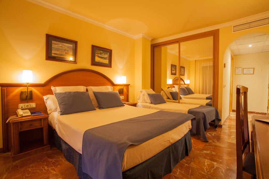 Double Room with Extra Bed with Side Sea View