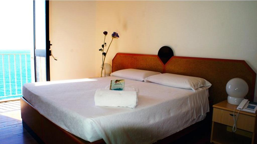 Standard Single Room with Sea View
