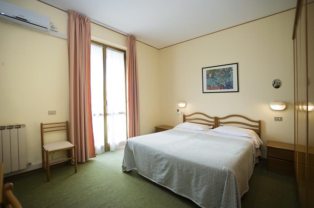 Double or Twin Room with Balcony
