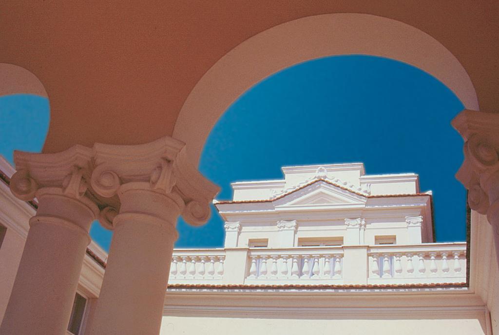Suite - Split Level