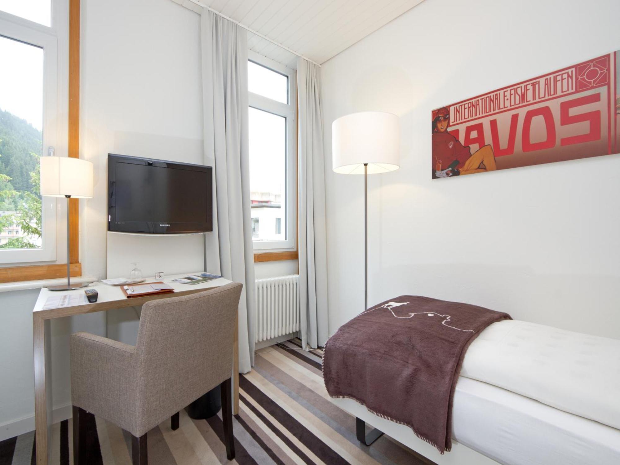 Single Room,1516393024:JPEG