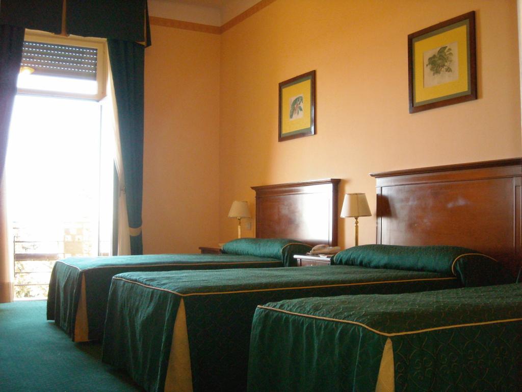 Dreibettzimmer
