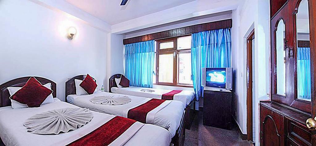 Basic Triple Room