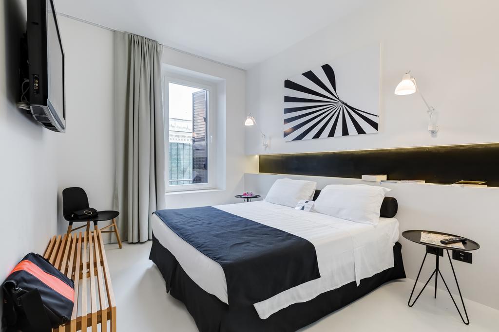 Deluxe Suite,265043717:JPEG