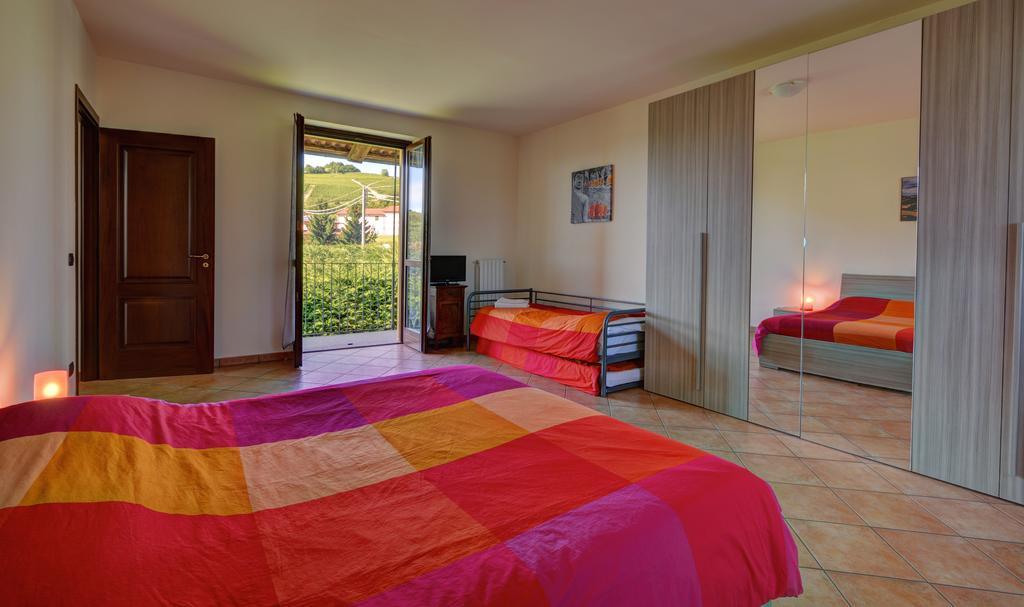 One-Bedroom Apartment with Balcony