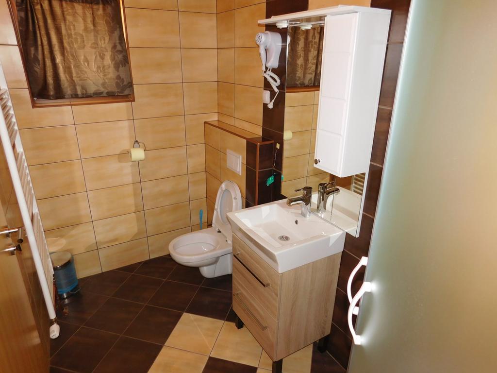 Deluxe Double or Twin Room with Balcony (3 Adults)