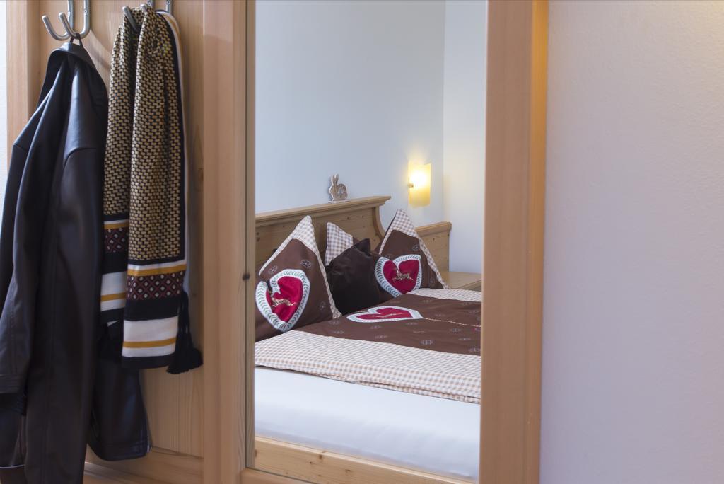 Doppelzimmer mit Balkon