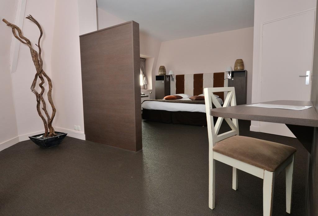 Chambre Double Prestige - Vue Latérale sur Mer