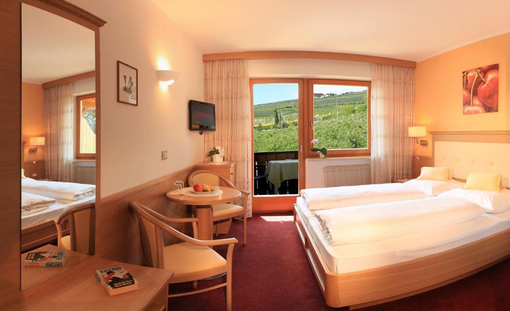 Double Room,720888697:JPEG