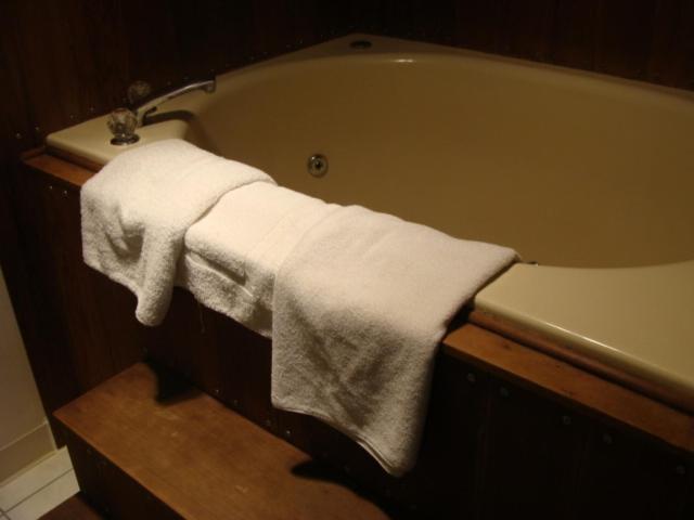 King Room with Spa Bath