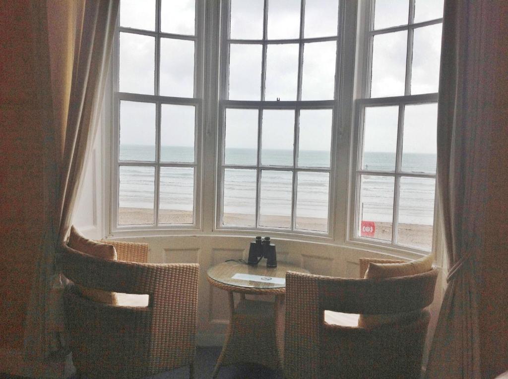 Double Room with Sea View - Room 10