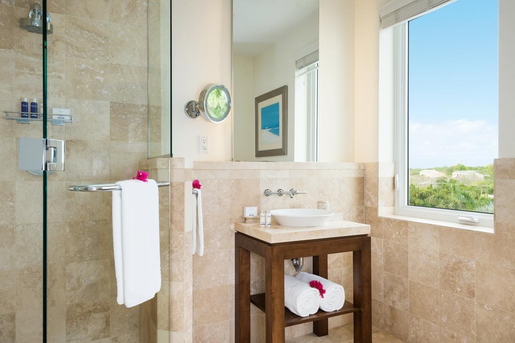 One-Bedroom Suite - Oceanfront