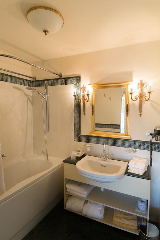 Suite Deluxe con balcón