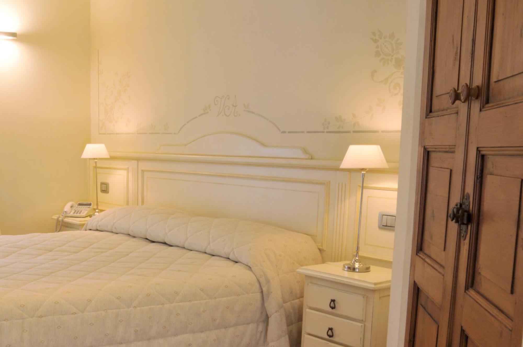 Classic Double or Twin Room
