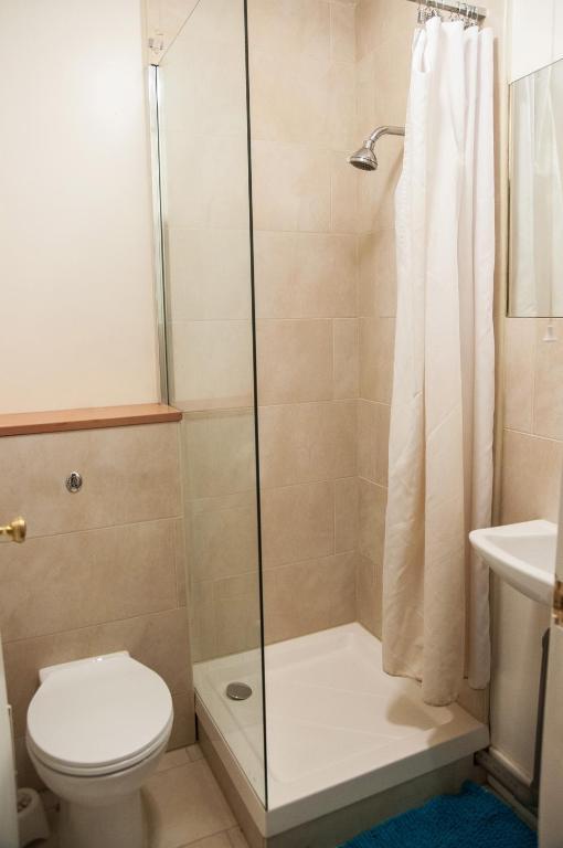 Single Room,757539898:JPEG