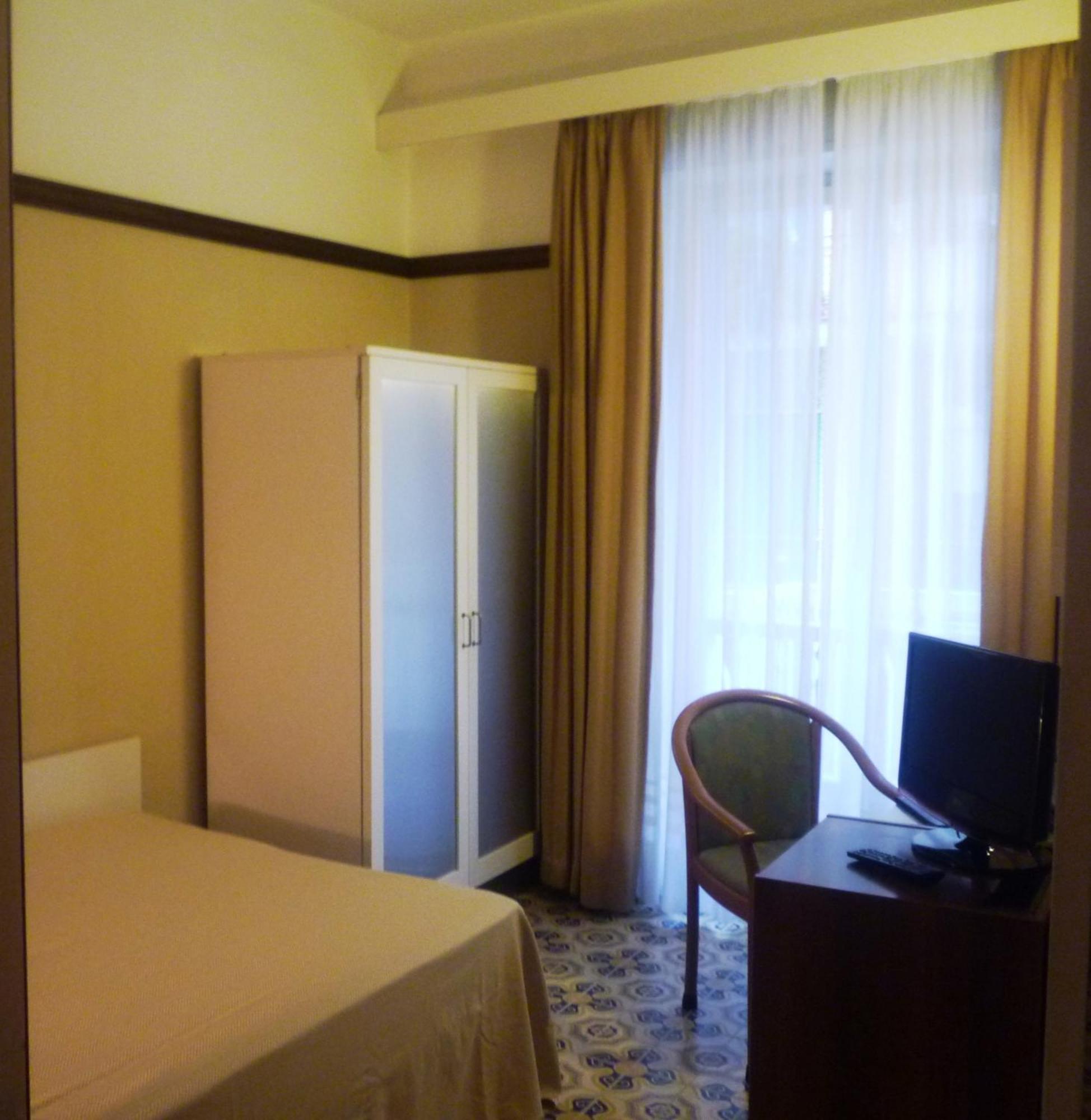 Economy Single Room