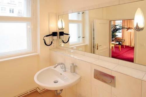 Triple Room,21524949:JPEG