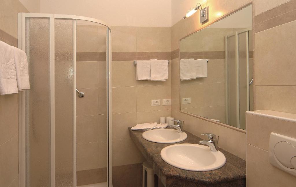 Apartment mit 2 Schlafzimmern und Balkon (4 Erwachsene)