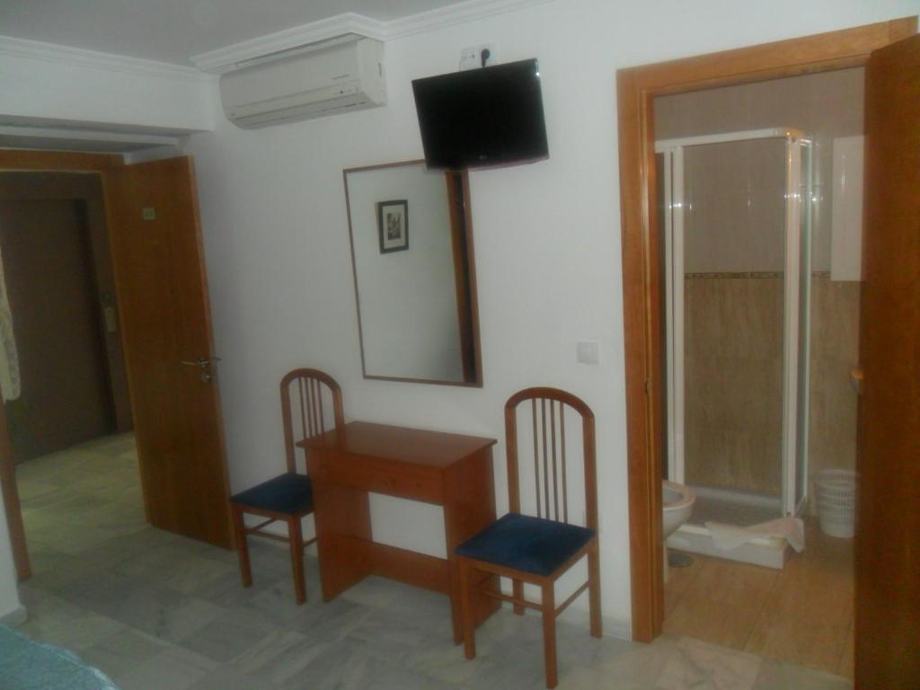 Double or Twin Room,28481174:JPEG
