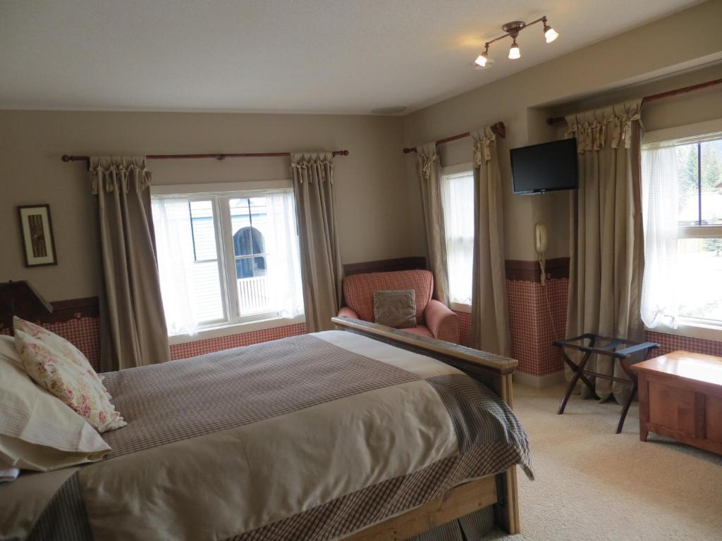 Queen Room