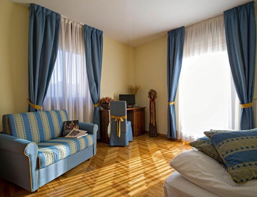 Double Room with Lake View