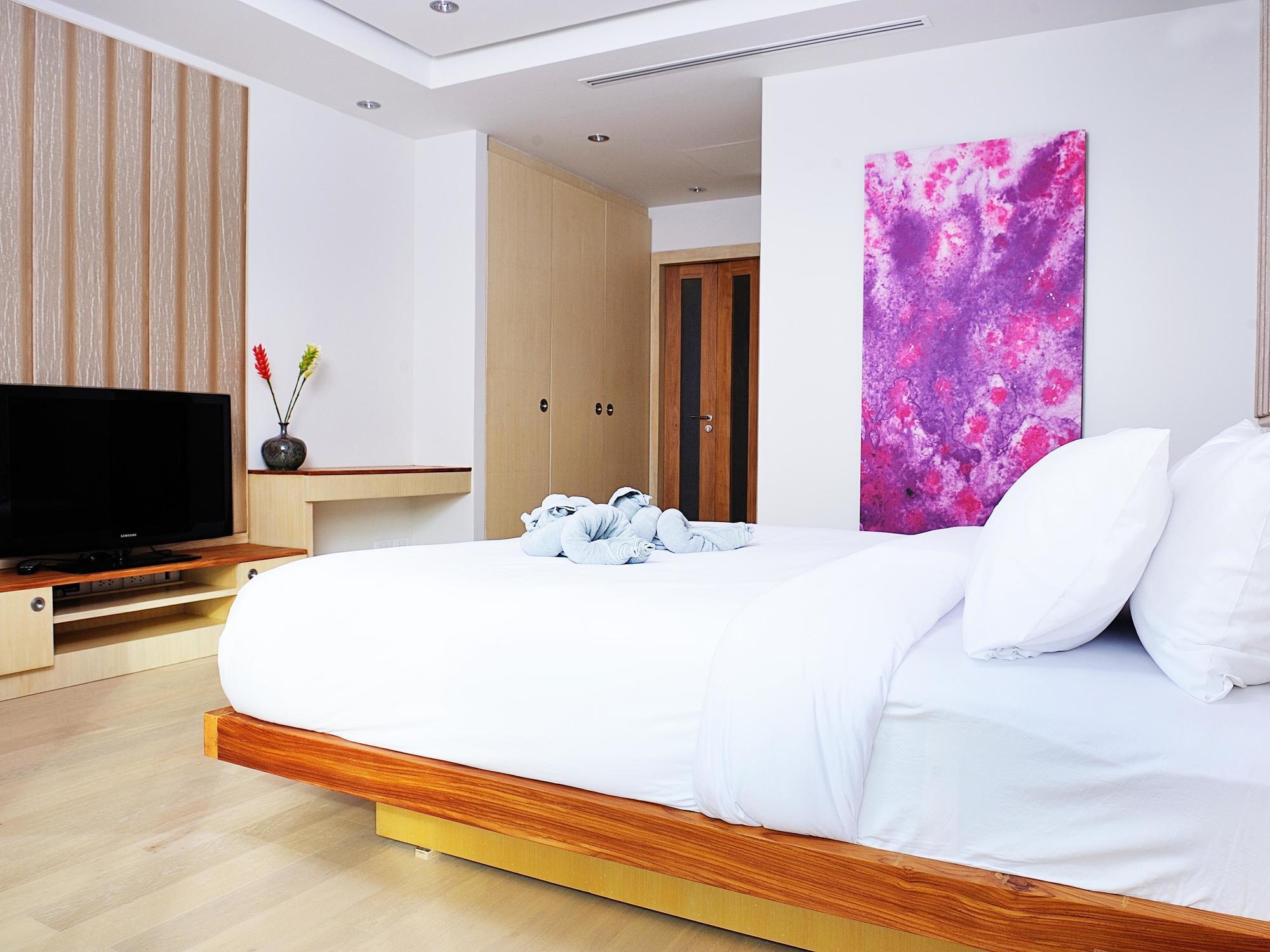 White Coral Suite A