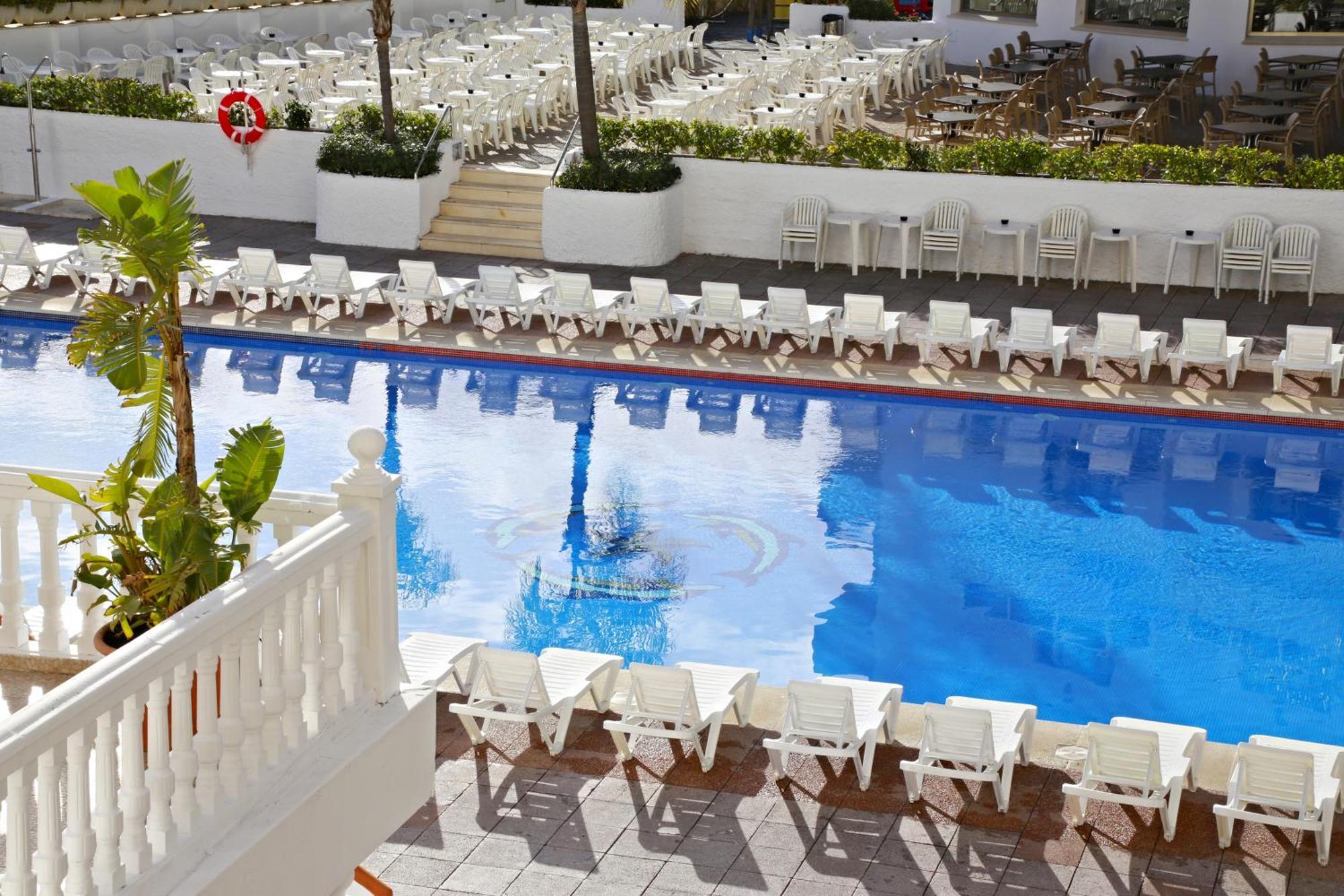Triple Room with Pool View (2 Adults + 1 Child)