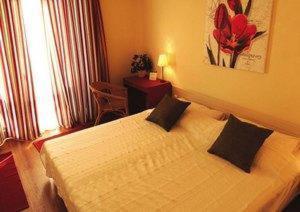 Single Room,106518801:JPEG