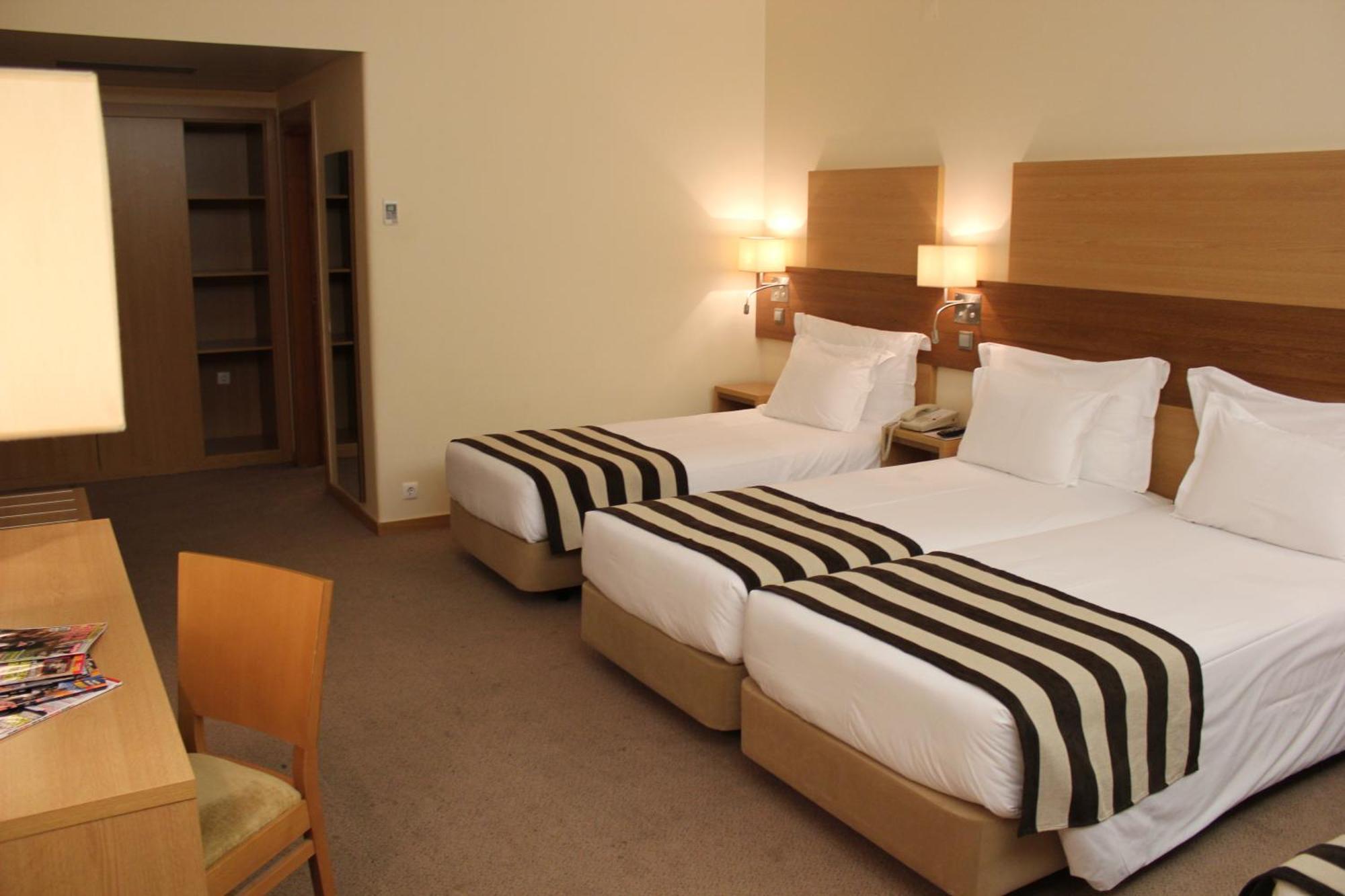 Standard Quadruple Room,604741446:JPEG
