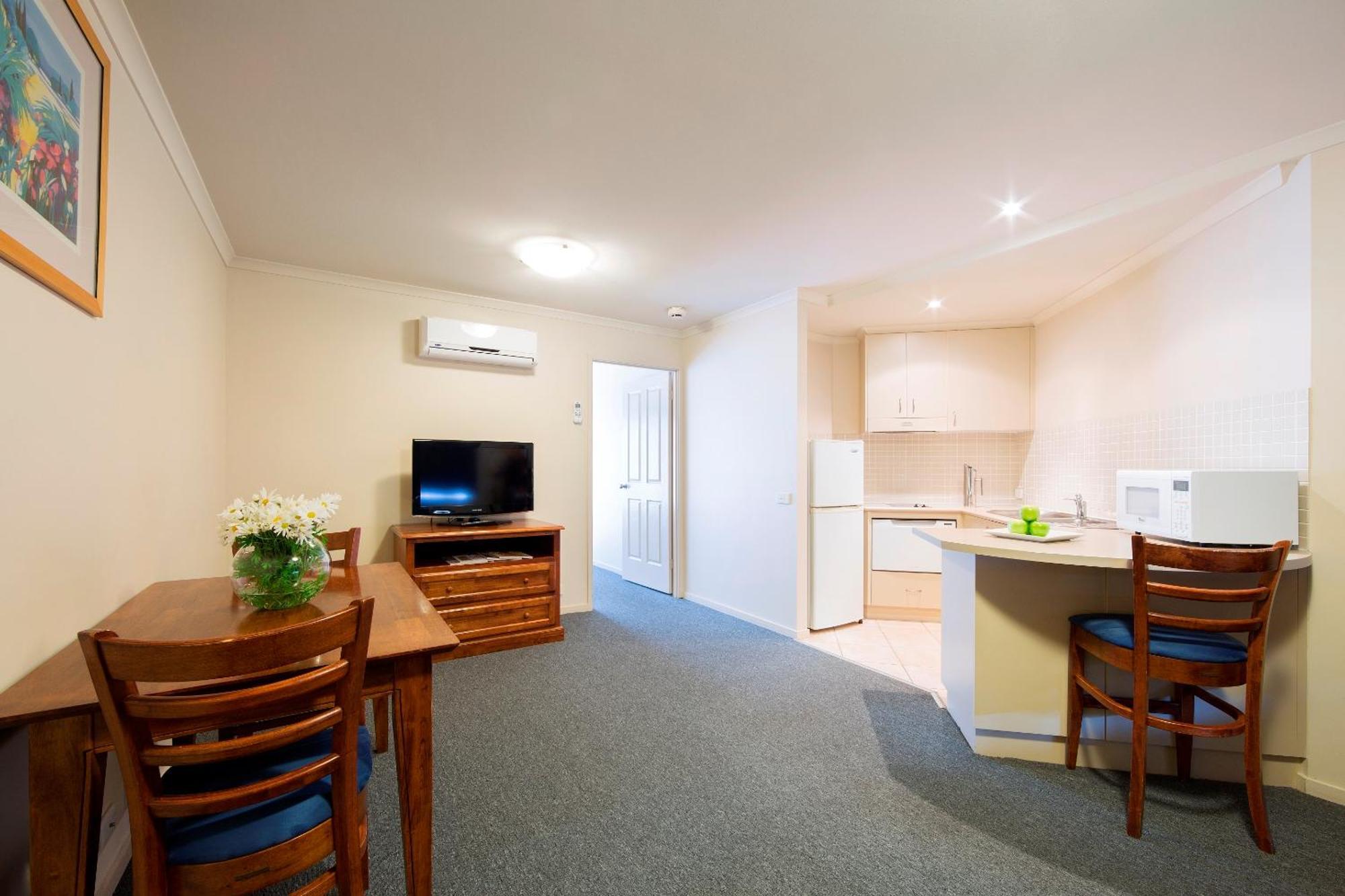 One-Bedroom Apartment,850219799:JPEG