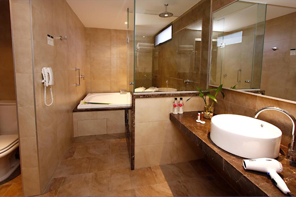 Premier Suite,316414345:JPEG