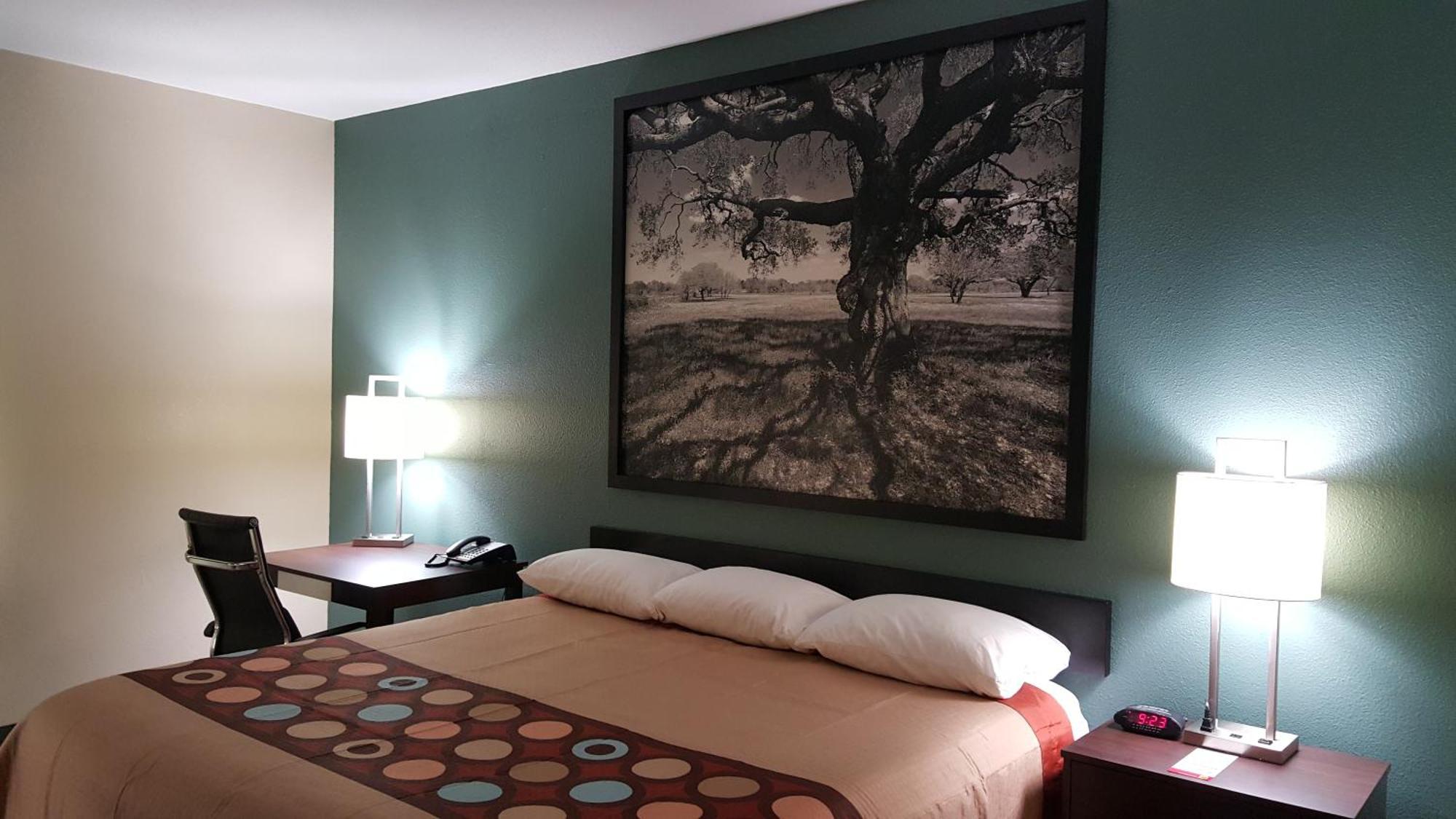 King Room - Non-Smoking