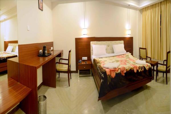 Deluxe Double or Twin Room