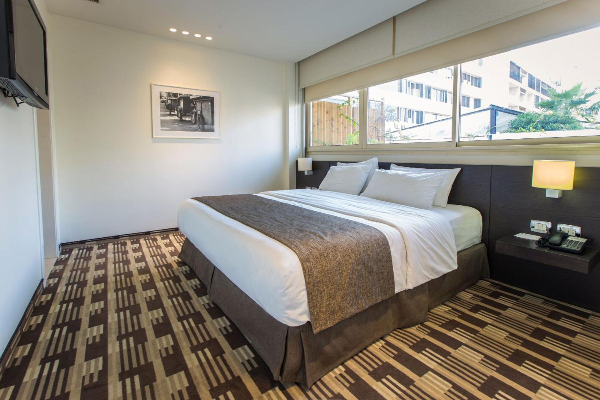 Premium One-Bedroom Suite